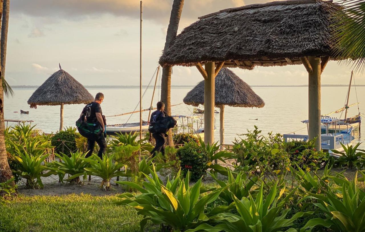 Отель Butiama Marine Camp Utende Экстерьер фото