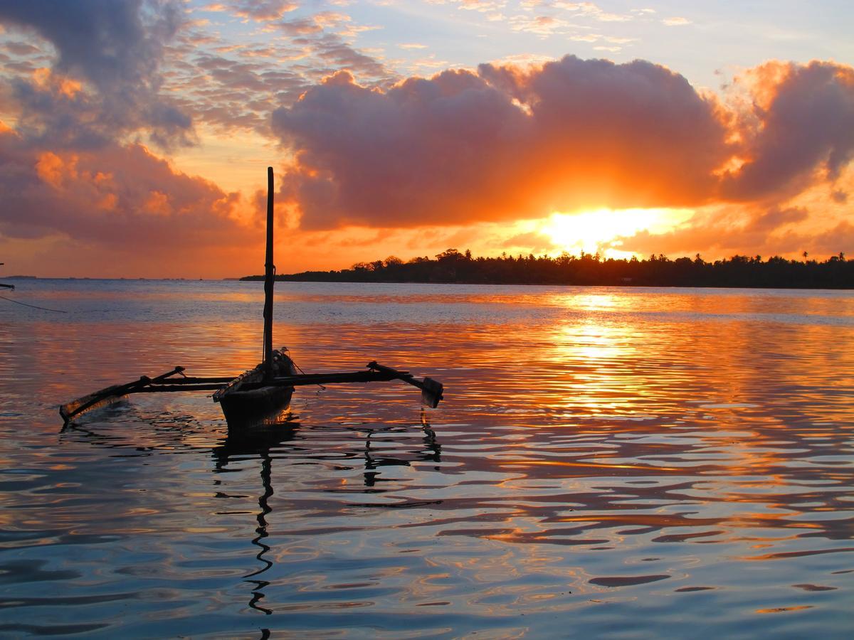 Отель Butiama Marine Camp Utende Экстерьер фото